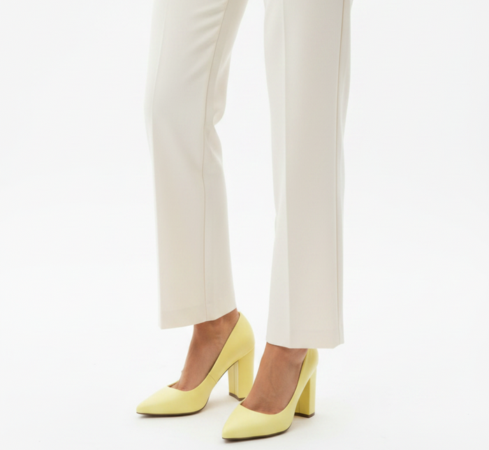 High-Vamp Block Heel Pump – Yellow
