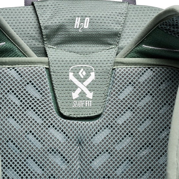 Black Diamond Trail Vista 20L Backpack in  "Laurel Green"