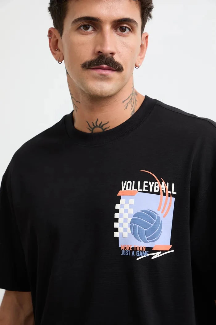 Черна мъжка тениска с малък принт на гърдите Medicine Roberto Fashion Store T-shirt RW26-TSM119-99X-S S
