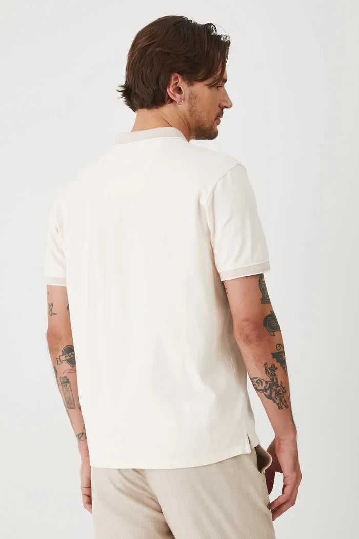 Мъжка поло тениска за всякакви поводи в бежов цвят Medicine Roberto Fashion Store T-shirt RS25POMA01-08M-M M