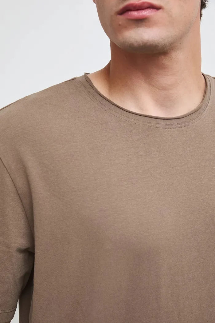 Кафява мъжка базова тениска от памук с еластан Medicine Roberto Fashion Store T-shirt RW26-TSM013-98X-S S