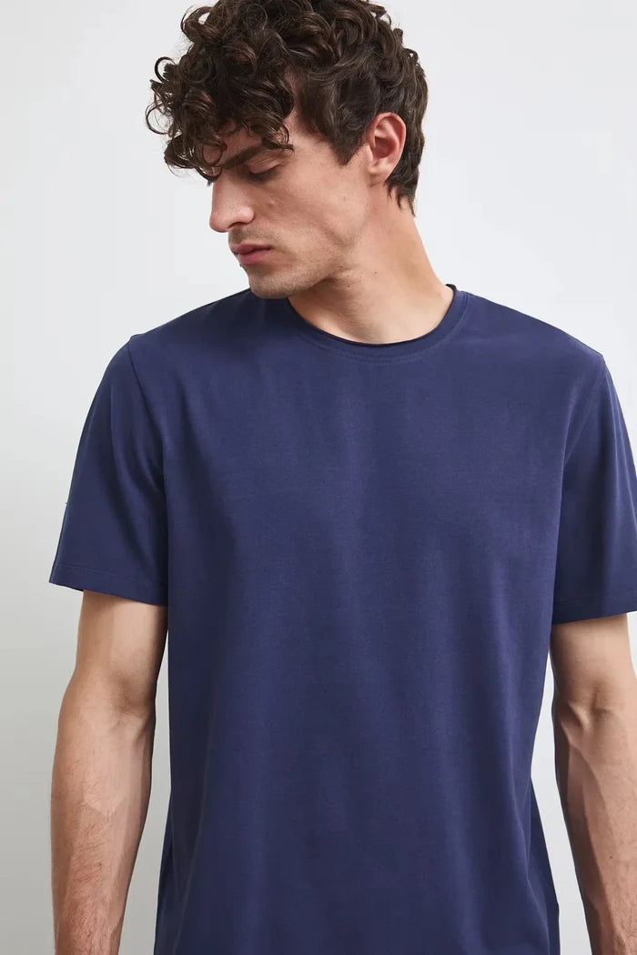 Тъмносиня мъжка базова тениска от памук с еластан Medicine Roberto Fashion Store T-shirt RW26-TSM013-59X-S S