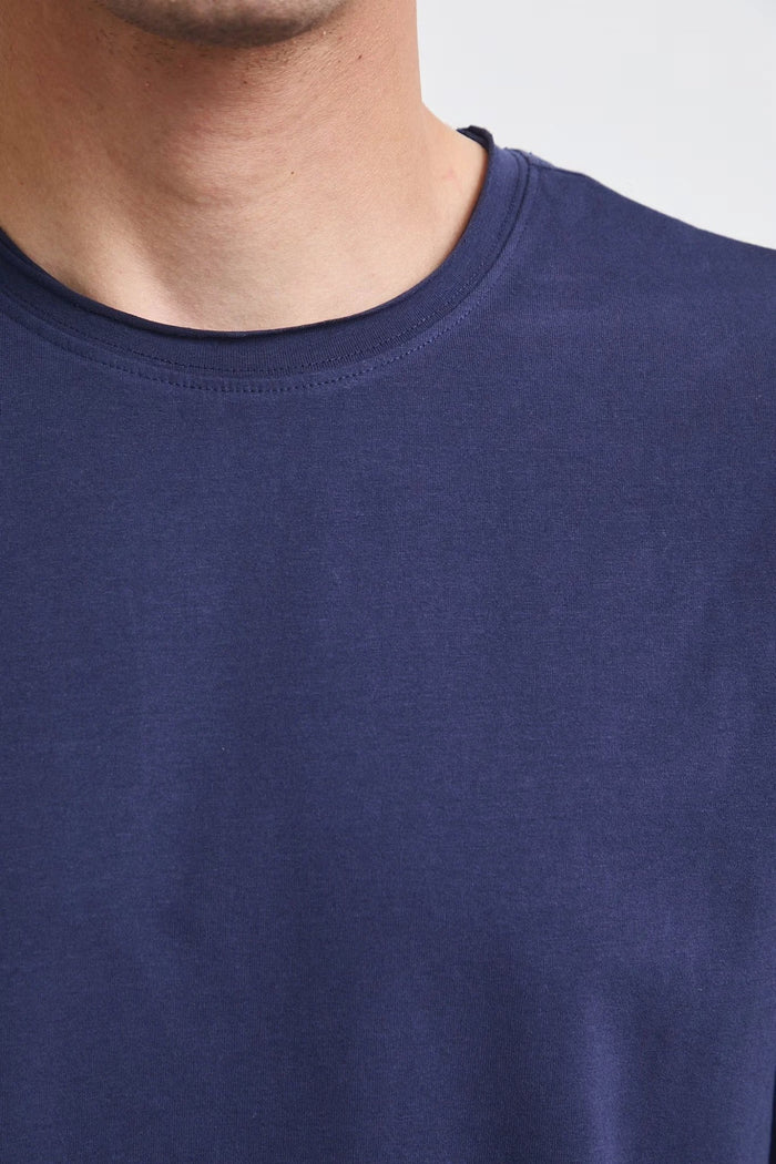 Тъмносиня мъжка базова тениска от памук с еластан Medicine Roberto Fashion Store T-shirt RW26-TSM013-59X-S S