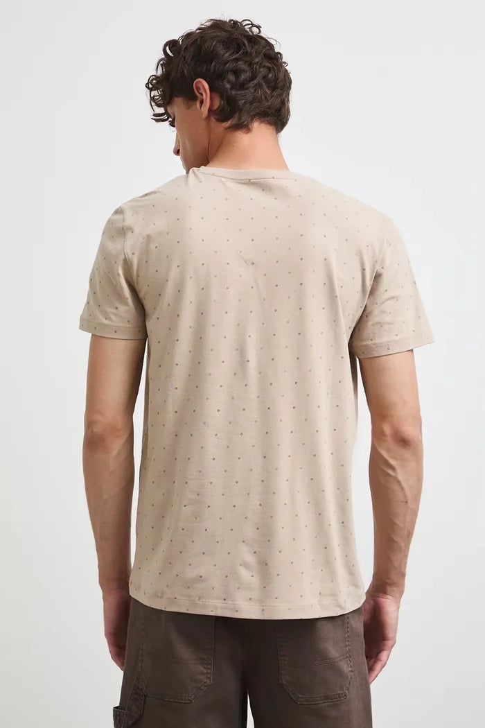 Бежова мъжка тениска слим кройка с дребен принт Medicine Roberto Fashion Store T-shirt RW26-TSM011-12A-S S