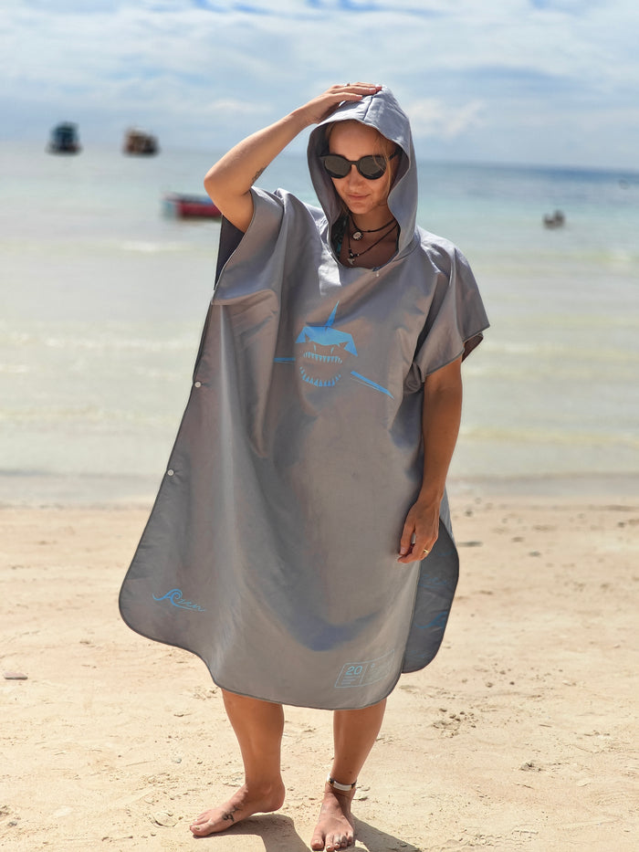Beach Towel - Swimming Pool Towel - Poolside Towel - Buy Beach towels online - towel poncho for kids - towelling beachwear - the beach company