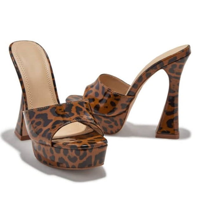 Trendy Slip-on Platform Open Toe - Flaring Block Heel Mule