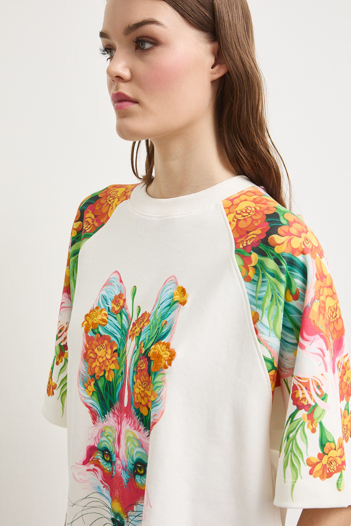 Women's T-shirt with abstract print in white "Roberto Malwina"