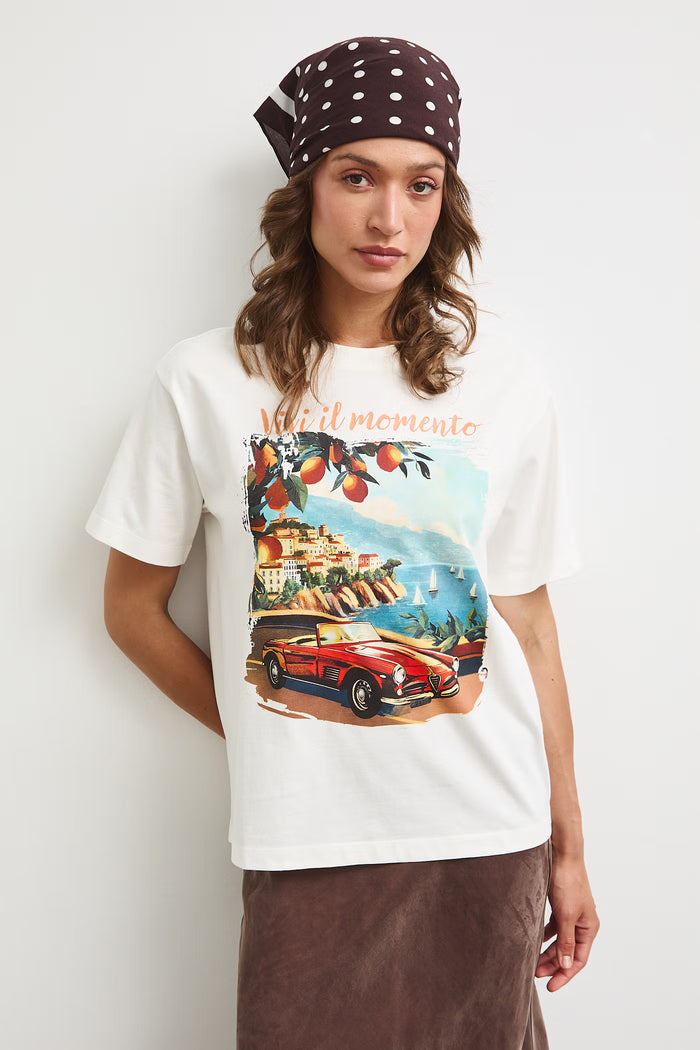 Women's white t-shirt "Vivi il momento"